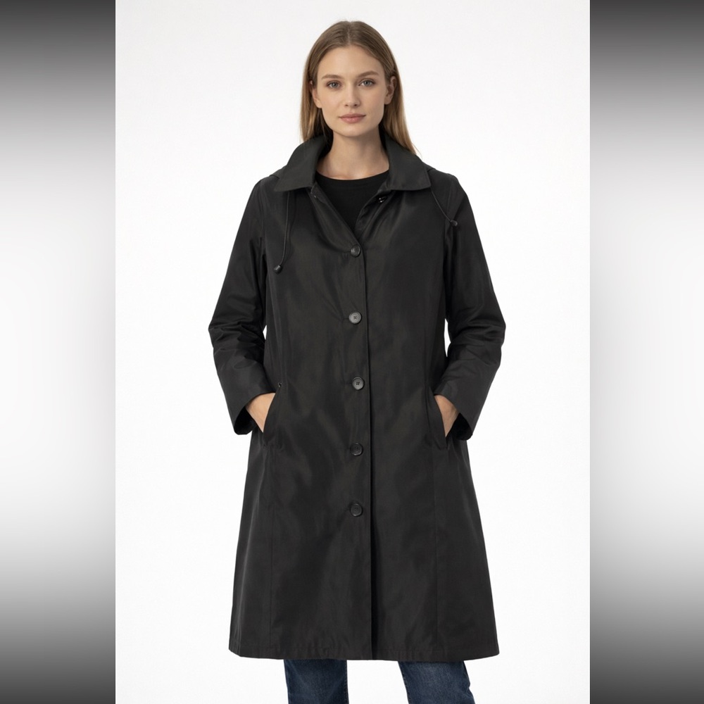 Canadian airlines light coat